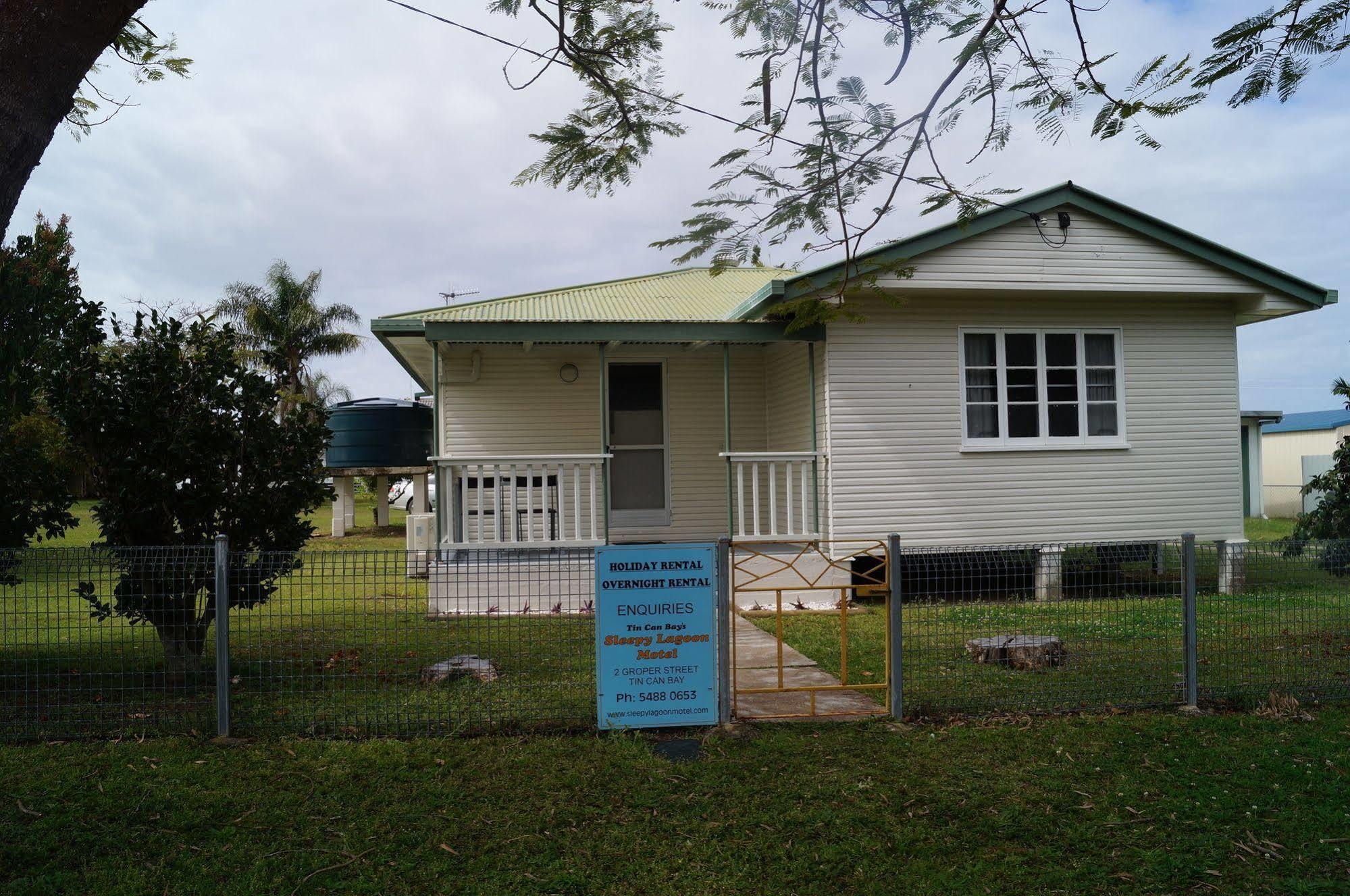 Tin Can Bay'S Sleepy Lagoon Motel Eksteriør bilde