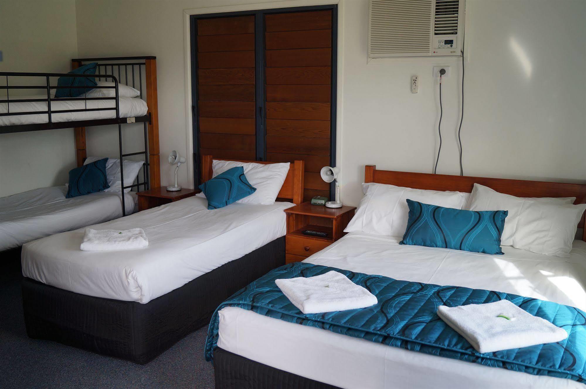 Tin Can Bay'S Sleepy Lagoon Motel Eksteriør bilde